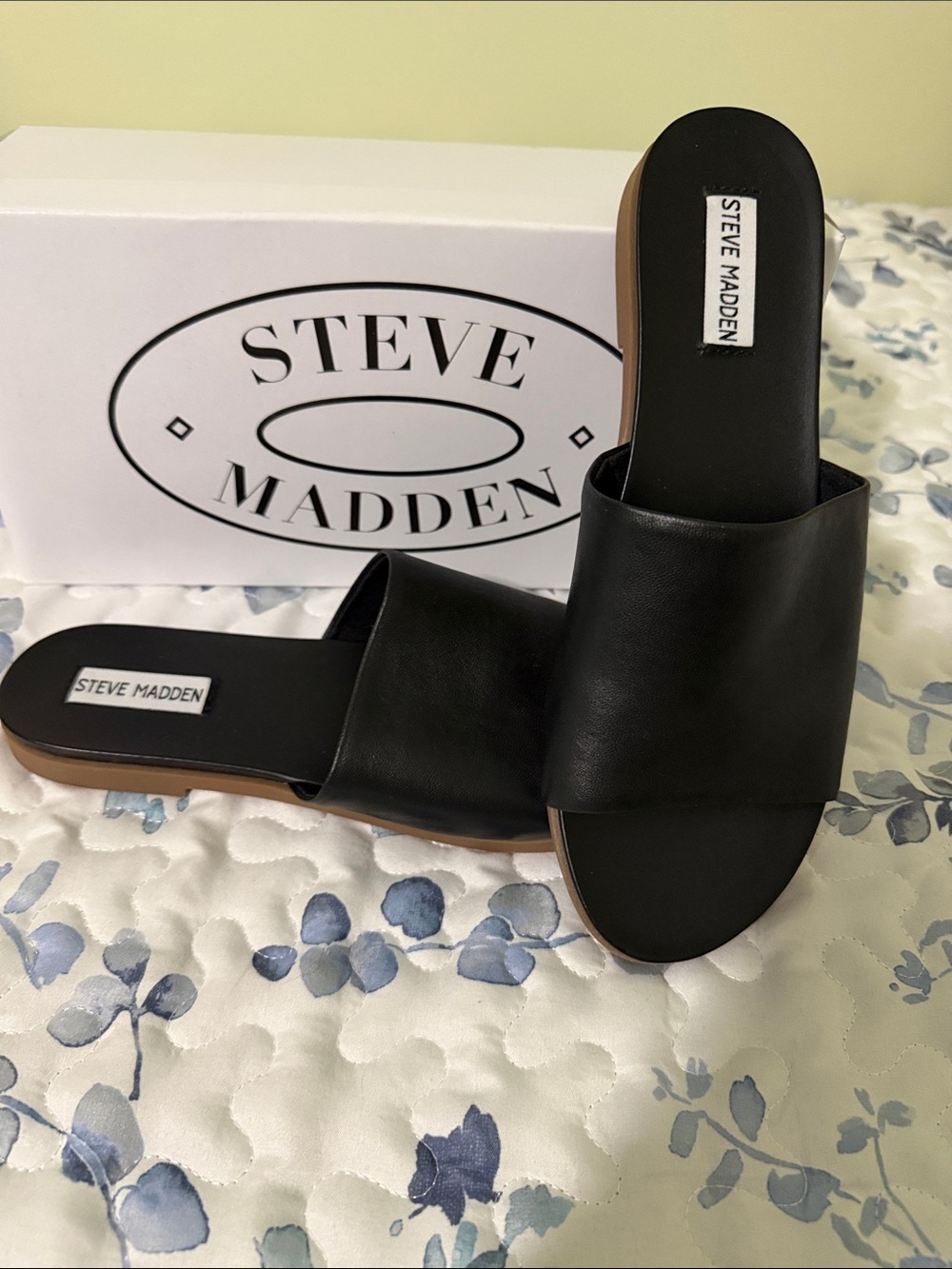 New Steve Madden Black Wide-Band Slide Sandals size 10
